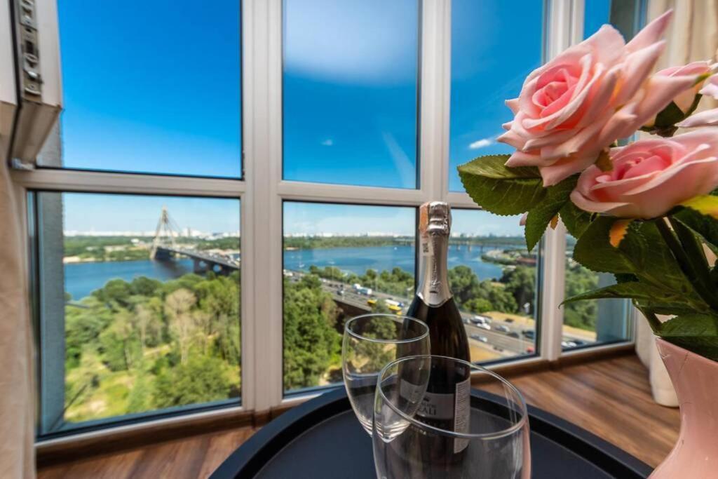 Apartments With Crazy Panoramic View Of The Dniepr Kiew Exterior foto
